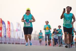 BIB: 50268, 52750
                            <button type="button" onclick="openModal(10555050)" class="btn btn-primary btn-sm float-right btn-popup" data-toggle="modal" data-target=".modal-high-quality">
                        <i class="fas fa-shopping-cart"></i> Add to Cart
                    </button>
                                            <button type="button" onclick="isThisMe(10555050, true)" class="btn btn-success btn-sm float-right btn-popup btn-isme hidden" data-toggle="tooltip" data-placement="bottom" title="นี่คือรูปของคุณใช่ไหม คลิกที่นี่เพื่อเอาเข้าอัลบั้ม">
                        <i class="fas fa-plus"></i> Add to album
                    </button>
                    <button type="button" onclick="isThisMe(10555050, false)" class="btn btn-warning btn-sm float-right btn-popup btn-isnotme hidden">
                        <i class="fas fa-ban"></i> Remove from album
                    </button>