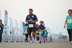 BIB: 53002, 52269, 50383
                            <button type="button" onclick="openModal(10558631)" class="btn btn-primary btn-sm float-right btn-popup" data-toggle="modal" data-target=".modal-high-quality">
                        <i class="fas fa-shopping-cart"></i> Add to Cart
                    </button>
                                            <button type="button" onclick="isThisMe(10558631, true)" class="btn btn-success btn-sm float-right btn-popup btn-isme hidden" data-toggle="tooltip" data-placement="bottom" title="นี่คือรูปของคุณใช่ไหม คลิกที่นี่เพื่อเอาเข้าอัลบั้ม">
                        <i class="fas fa-plus"></i> Add to album
                    </button>
                    <button type="button" onclick="isThisMe(10558631, false)" class="btn btn-warning btn-sm float-right btn-popup btn-isnotme hidden">
                        <i class="fas fa-ban"></i> Remove from album
                    </button>