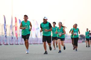 BIB: 0640
                            <button type="button" onclick="openModal(10553768)" class="btn btn-primary btn-sm float-right btn-popup" data-toggle="modal" data-target=".modal-high-quality">
                        <i class="fas fa-shopping-cart"></i> Add to Cart
                    </button>
                                            <button type="button" onclick="isThisMe(10553768, true)" class="btn btn-success btn-sm float-right btn-popup btn-isme hidden" data-toggle="tooltip" data-placement="bottom" title="นี่คือรูปของคุณใช่ไหม คลิกที่นี่เพื่อเอาเข้าอัลบั้ม">
                        <i class="fas fa-plus"></i> Add to album
                    </button>
                    <button type="button" onclick="isThisMe(10553768, false)" class="btn btn-warning btn-sm float-right btn-popup btn-isnotme hidden">
                        <i class="fas fa-ban"></i> Remove from album
                    </button>