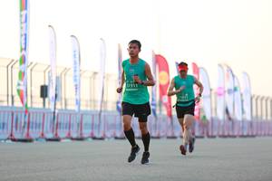 BIB: 1911
                            <button type="button" onclick="openModal(10553400)" class="btn btn-primary btn-sm float-right btn-popup" data-toggle="modal" data-target=".modal-high-quality">
                        <i class="fas fa-shopping-cart"></i> Add to Cart
                    </button>
                                            <button type="button" onclick="isThisMe(10553400, true)" class="btn btn-success btn-sm float-right btn-popup btn-isme hidden" data-toggle="tooltip" data-placement="bottom" title="นี่คือรูปของคุณใช่ไหม คลิกที่นี่เพื่อเอาเข้าอัลบั้ม">
                        <i class="fas fa-plus"></i> Add to album
                    </button>
                    <button type="button" onclick="isThisMe(10553400, false)" class="btn btn-warning btn-sm float-right btn-popup btn-isnotme hidden">
                        <i class="fas fa-ban"></i> Remove from album
                    </button>