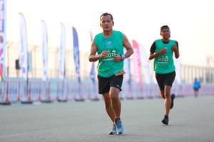 BIB: 075, 1722
                            <button type="button" onclick="openModal(10553583)" class="btn btn-primary btn-sm float-right btn-popup" data-toggle="modal" data-target=".modal-high-quality">
                        <i class="fas fa-shopping-cart"></i> Add to Cart
                    </button>
                                            <button type="button" onclick="isThisMe(10553583, true)" class="btn btn-success btn-sm float-right btn-popup btn-isme hidden" data-toggle="tooltip" data-placement="bottom" title="นี่คือรูปของคุณใช่ไหม คลิกที่นี่เพื่อเอาเข้าอัลบั้ม">
                        <i class="fas fa-plus"></i> Add to album
                    </button>
                    <button type="button" onclick="isThisMe(10553583, false)" class="btn btn-warning btn-sm float-right btn-popup btn-isnotme hidden">
                        <i class="fas fa-ban"></i> Remove from album
                    </button>