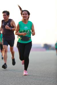 BIB: 542
                            <button type="button" onclick="openModal(10553508)" class="btn btn-primary btn-sm float-right btn-popup" data-toggle="modal" data-target=".modal-high-quality">
                        <i class="fas fa-shopping-cart"></i> Add to Cart
                    </button>
                                            <button type="button" onclick="isThisMe(10553508, true)" class="btn btn-success btn-sm float-right btn-popup btn-isme hidden" data-toggle="tooltip" data-placement="bottom" title="นี่คือรูปของคุณใช่ไหม คลิกที่นี่เพื่อเอาเข้าอัลบั้ม">
                        <i class="fas fa-plus"></i> Add to album
                    </button>
                    <button type="button" onclick="isThisMe(10553508, false)" class="btn btn-warning btn-sm float-right btn-popup btn-isnotme hidden">
                        <i class="fas fa-ban"></i> Remove from album
                    </button>