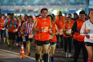 BIB: 272, 793
                            <button type="button" onclick="openModal(11439534)" class="btn btn-primary btn-sm float-right btn-popup" data-toggle="modal" data-target=".modal-high-quality">
                        <i class="fas fa-shopping-cart"></i> Add to Cart
                    </button>
                                            <button type="button" onclick="isThisMe(11439534, true)" class="btn btn-success btn-sm float-right btn-popup btn-isme hidden" data-toggle="tooltip" data-placement="bottom" title="นี่คือรูปของคุณใช่ไหม คลิกที่นี่เพื่อเอาเข้าอัลบั้ม">
                        <i class="fas fa-plus"></i> Add to album
                    </button>
                    <button type="button" onclick="isThisMe(11439534, false)" class="btn btn-warning btn-sm float-right btn-popup btn-isnotme hidden">
                        <i class="fas fa-ban"></i> Remove from album
                    </button>
