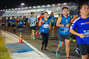 BIB: 4364, 45095, 420
                            <button type="button" onclick="openModal(11591823)" class="btn btn-primary btn-sm float-right btn-popup" data-toggle="modal" data-target=".modal-high-quality">
                        <i class="fas fa-shopping-cart"></i> Add to Cart
                    </button>
                                            <button type="button" onclick="isThisMe(11591823, true)" class="btn btn-success btn-sm float-right btn-popup btn-isme hidden" data-toggle="tooltip" data-placement="bottom" title="นี่คือรูปของคุณใช่ไหม คลิกที่นี่เพื่อเอาเข้าอัลบั้ม">
                        <i class="fas fa-plus"></i> Add to album
                    </button>
                    <button type="button" onclick="isThisMe(11591823, false)" class="btn btn-warning btn-sm float-right btn-popup btn-isnotme hidden">
                        <i class="fas fa-ban"></i> Remove from album
                    </button>
