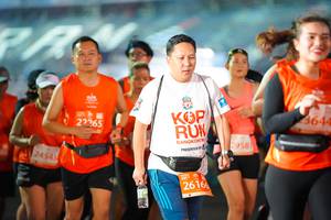 BIB: 958, 3644, 22265, 24545, 26166
                            <button type="button" onclick="openModal(11445091)" class="btn btn-primary btn-sm float-right btn-popup" data-toggle="modal" data-target=".modal-high-quality">
                        <i class="fas fa-shopping-cart"></i> Add to Cart
                    </button>
                                            <button type="button" onclick="isThisMe(11445091, true)" class="btn btn-success btn-sm float-right btn-popup btn-isme hidden" data-toggle="tooltip" data-placement="bottom" title="นี่คือรูปของคุณใช่ไหม คลิกที่นี่เพื่อเอาเข้าอัลบั้ม">
                        <i class="fas fa-plus"></i> Add to album
                    </button>
                    <button type="button" onclick="isThisMe(11445091, false)" class="btn btn-warning btn-sm float-right btn-popup btn-isnotme hidden">
                        <i class="fas fa-ban"></i> Remove from album
                    </button>
