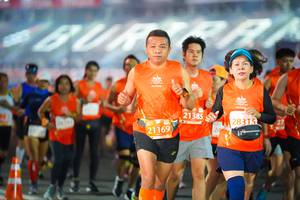 BIB: 21385, 28315, 21169
                            <button type="button" onclick="openModal(11426242)" class="btn btn-primary btn-sm float-right btn-popup" data-toggle="modal" data-target=".modal-high-quality">
                        <i class="fas fa-shopping-cart"></i> Add to Cart
                    </button>
                                            <button type="button" onclick="isThisMe(11426242, true)" class="btn btn-success btn-sm float-right btn-popup btn-isme hidden" data-toggle="tooltip" data-placement="bottom" title="นี่คือรูปของคุณใช่ไหม คลิกที่นี่เพื่อเอาเข้าอัลบั้ม">
                        <i class="fas fa-plus"></i> Add to album
                    </button>
                    <button type="button" onclick="isThisMe(11426242, false)" class="btn btn-warning btn-sm float-right btn-popup btn-isnotme hidden">
                        <i class="fas fa-ban"></i> Remove from album
                    </button>