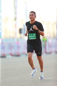 BIB: 50041
                            <button type="button" onclick="openModal(10553949)" class="btn btn-primary btn-sm float-right btn-popup" data-toggle="modal" data-target=".modal-high-quality">
                        <i class="fas fa-shopping-cart"></i> Add to Cart
                    </button>
                                            <button type="button" onclick="isThisMe(10553949, true)" class="btn btn-success btn-sm float-right btn-popup btn-isme hidden" data-toggle="tooltip" data-placement="bottom" title="นี่คือรูปของคุณใช่ไหม คลิกที่นี่เพื่อเอาเข้าอัลบั้ม">
                        <i class="fas fa-plus"></i> Add to album
                    </button>
                    <button type="button" onclick="isThisMe(10553949, false)" class="btn btn-warning btn-sm float-right btn-popup btn-isnotme hidden">
                        <i class="fas fa-ban"></i> Remove from album
                    </button>