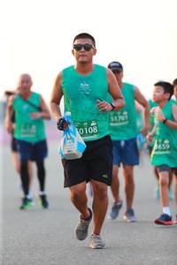 BIB: 1701, 0108, 659
                            <button type="button" onclick="openModal(10555818)" class="btn btn-primary btn-sm float-right btn-popup" data-toggle="modal" data-target=".modal-high-quality">
                        <i class="fas fa-shopping-cart"></i> Add to Cart
                    </button>
                                            <button type="button" onclick="isThisMe(10555818, true)" class="btn btn-success btn-sm float-right btn-popup btn-isme hidden" data-toggle="tooltip" data-placement="bottom" title="นี่คือรูปของคุณใช่ไหม คลิกที่นี่เพื่อเอาเข้าอัลบั้ม">
                        <i class="fas fa-plus"></i> Add to album
                    </button>
                    <button type="button" onclick="isThisMe(10555818, false)" class="btn btn-warning btn-sm float-right btn-popup btn-isnotme hidden">
                        <i class="fas fa-ban"></i> Remove from album
                    </button>