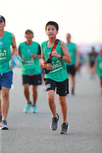 BIB: 701, 002
                            <button type="button" onclick="openModal(10555819)" class="btn btn-primary btn-sm float-right btn-popup" data-toggle="modal" data-target=".modal-high-quality">
                        <i class="fas fa-shopping-cart"></i> Add to Cart
                    </button>
                                            <button type="button" onclick="isThisMe(10555819, true)" class="btn btn-success btn-sm float-right btn-popup btn-isme hidden" data-toggle="tooltip" data-placement="bottom" title="นี่คือรูปของคุณใช่ไหม คลิกที่นี่เพื่อเอาเข้าอัลบั้ม">
                        <i class="fas fa-plus"></i> Add to album
                    </button>
                    <button type="button" onclick="isThisMe(10555819, false)" class="btn btn-warning btn-sm float-right btn-popup btn-isnotme hidden">
                        <i class="fas fa-ban"></i> Remove from album
                    </button>