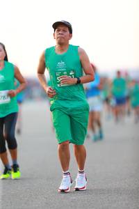 BIB: 787
                            <button type="button" onclick="openModal(10555806)" class="btn btn-primary btn-sm float-right btn-popup" data-toggle="modal" data-target=".modal-high-quality">
                        <i class="fas fa-shopping-cart"></i> Add to Cart
                    </button>
                                            <button type="button" onclick="isThisMe(10555806, true)" class="btn btn-success btn-sm float-right btn-popup btn-isme hidden" data-toggle="tooltip" data-placement="bottom" title="นี่คือรูปของคุณใช่ไหม คลิกที่นี่เพื่อเอาเข้าอัลบั้ม">
                        <i class="fas fa-plus"></i> Add to album
                    </button>
                    <button type="button" onclick="isThisMe(10555806, false)" class="btn btn-warning btn-sm float-right btn-popup btn-isnotme hidden">
                        <i class="fas fa-ban"></i> Remove from album
                    </button>