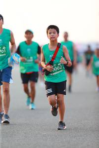 BIB: 701, 0002
                            <button type="button" onclick="openModal(10555820)" class="btn btn-primary btn-sm float-right btn-popup" data-toggle="modal" data-target=".modal-high-quality">
                        <i class="fas fa-shopping-cart"></i> Add to Cart
                    </button>
                                            <button type="button" onclick="isThisMe(10555820, true)" class="btn btn-success btn-sm float-right btn-popup btn-isme hidden" data-toggle="tooltip" data-placement="bottom" title="นี่คือรูปของคุณใช่ไหม คลิกที่นี่เพื่อเอาเข้าอัลบั้ม">
                        <i class="fas fa-plus"></i> Add to album
                    </button>
                    <button type="button" onclick="isThisMe(10555820, false)" class="btn btn-warning btn-sm float-right btn-popup btn-isnotme hidden">
                        <i class="fas fa-ban"></i> Remove from album
                    </button>