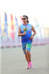 BIB: 0313
                            <button type="button" onclick="openModal(10554050)" class="btn btn-primary btn-sm float-right btn-popup" data-toggle="modal" data-target=".modal-high-quality">
                        <i class="fas fa-shopping-cart"></i> Add to Cart
                    </button>
                                            <button type="button" onclick="isThisMe(10554050, true)" class="btn btn-success btn-sm float-right btn-popup btn-isme hidden" data-toggle="tooltip" data-placement="bottom" title="นี่คือรูปของคุณใช่ไหม คลิกที่นี่เพื่อเอาเข้าอัลบั้ม">
                        <i class="fas fa-plus"></i> Add to album
                    </button>
                    <button type="button" onclick="isThisMe(10554050, false)" class="btn btn-warning btn-sm float-right btn-popup btn-isnotme hidden">
                        <i class="fas fa-ban"></i> Remove from album
                    </button>