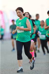 BIB: 525
                            <button type="button" onclick="openModal(10559199)" class="btn btn-primary btn-sm float-right btn-popup" data-toggle="modal" data-target=".modal-high-quality">
                        <i class="fas fa-shopping-cart"></i> Add to Cart
                    </button>
                                            <button type="button" onclick="isThisMe(10559199, true)" class="btn btn-success btn-sm float-right btn-popup btn-isme hidden" data-toggle="tooltip" data-placement="bottom" title="นี่คือรูปของคุณใช่ไหม คลิกที่นี่เพื่อเอาเข้าอัลบั้ม">
                        <i class="fas fa-plus"></i> Add to album
                    </button>
                    <button type="button" onclick="isThisMe(10559199, false)" class="btn btn-warning btn-sm float-right btn-popup btn-isnotme hidden">
                        <i class="fas fa-ban"></i> Remove from album
                    </button>