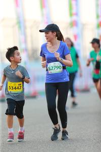 BIB: 52790, 53442
                            <button type="button" onclick="openModal(10559076)" class="btn btn-primary btn-sm float-right btn-popup" data-toggle="modal" data-target=".modal-high-quality">
                        <i class="fas fa-shopping-cart"></i> Add to Cart
                    </button>
                                            <button type="button" onclick="isThisMe(10559076, true)" class="btn btn-success btn-sm float-right btn-popup btn-isme hidden" data-toggle="tooltip" data-placement="bottom" title="นี่คือรูปของคุณใช่ไหม คลิกที่นี่เพื่อเอาเข้าอัลบั้ม">
                        <i class="fas fa-plus"></i> Add to album
                    </button>
                    <button type="button" onclick="isThisMe(10559076, false)" class="btn btn-warning btn-sm float-right btn-popup btn-isnotme hidden">
                        <i class="fas fa-ban"></i> Remove from album
                    </button>