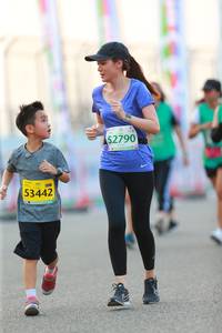 BIB: 52790, 53442
                            <button type="button" onclick="openModal(10559077)" class="btn btn-primary btn-sm float-right btn-popup" data-toggle="modal" data-target=".modal-high-quality">
                        <i class="fas fa-shopping-cart"></i> Add to Cart
                    </button>
                                            <button type="button" onclick="isThisMe(10559077, true)" class="btn btn-success btn-sm float-right btn-popup btn-isme hidden" data-toggle="tooltip" data-placement="bottom" title="นี่คือรูปของคุณใช่ไหม คลิกที่นี่เพื่อเอาเข้าอัลบั้ม">
                        <i class="fas fa-plus"></i> Add to album
                    </button>
                    <button type="button" onclick="isThisMe(10559077, false)" class="btn btn-warning btn-sm float-right btn-popup btn-isnotme hidden">
                        <i class="fas fa-ban"></i> Remove from album
                    </button>