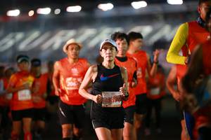 BIB: 206, 23370
                            <button type="button" onclick="openModal(11762075)" class="btn btn-primary btn-sm float-right btn-popup" data-toggle="modal" data-target=".modal-high-quality">
                        <i class="fas fa-shopping-cart"></i> Add to Cart
                    </button>
                                            <button type="button" onclick="isThisMe(11762075, true)" class="btn btn-success btn-sm float-right btn-popup btn-isme hidden" data-toggle="tooltip" data-placement="bottom" title="นี่คือรูปของคุณใช่ไหม คลิกที่นี่เพื่อเอาเข้าอัลบั้ม">
                        <i class="fas fa-plus"></i> Add to album
                    </button>
                    <button type="button" onclick="isThisMe(11762075, false)" class="btn btn-warning btn-sm float-right btn-popup btn-isnotme hidden">
                        <i class="fas fa-ban"></i> Remove from album
                    </button>