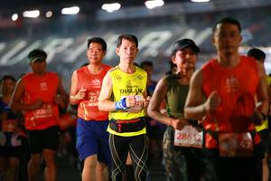 BIB: 274, 22655, 28632
                            <button type="button" onclick="openModal(11771400)" class="btn btn-primary btn-sm float-right btn-popup" data-toggle="modal" data-target=".modal-high-quality">
                        <i class="fas fa-shopping-cart"></i> Add to Cart
                    </button>
                                            <button type="button" onclick="isThisMe(11771400, true)" class="btn btn-success btn-sm float-right btn-popup btn-isme hidden" data-toggle="tooltip" data-placement="bottom" title="นี่คือรูปของคุณใช่ไหม คลิกที่นี่เพื่อเอาเข้าอัลบั้ม">
                        <i class="fas fa-plus"></i> Add to album
                    </button>
                    <button type="button" onclick="isThisMe(11771400, false)" class="btn btn-warning btn-sm float-right btn-popup btn-isnotme hidden">
                        <i class="fas fa-ban"></i> Remove from album
                    </button>