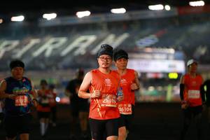 BIB: 21019, 8197, 26104
                            <button type="button" onclick="openModal(11820975)" class="btn btn-primary btn-sm float-right btn-popup" data-toggle="modal" data-target=".modal-high-quality">
                        <i class="fas fa-shopping-cart"></i> Add to Cart
                    </button>
                                            <button type="button" onclick="isThisMe(11820975, true)" class="btn btn-success btn-sm float-right btn-popup btn-isme hidden" data-toggle="tooltip" data-placement="bottom" title="นี่คือรูปของคุณใช่ไหม คลิกที่นี่เพื่อเอาเข้าอัลบั้ม">
                        <i class="fas fa-plus"></i> Add to album
                    </button>
                    <button type="button" onclick="isThisMe(11820975, false)" class="btn btn-warning btn-sm float-right btn-popup btn-isnotme hidden">
                        <i class="fas fa-ban"></i> Remove from album
                    </button>