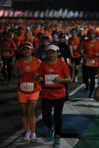 BIB: 130, 2443, 23811
                            <button type="button" onclick="openModal(11287728)" class="btn btn-primary btn-sm float-right btn-popup" data-toggle="modal" data-target=".modal-high-quality">
                        <i class="fas fa-shopping-cart"></i> Add to Cart
                    </button>
                                            <button type="button" onclick="isThisMe(11287728, true)" class="btn btn-success btn-sm float-right btn-popup btn-isme hidden" data-toggle="tooltip" data-placement="bottom" title="นี่คือรูปของคุณใช่ไหม คลิกที่นี่เพื่อเอาเข้าอัลบั้ม">
                        <i class="fas fa-plus"></i> Add to album
                    </button>
                    <button type="button" onclick="isThisMe(11287728, false)" class="btn btn-warning btn-sm float-right btn-popup btn-isnotme hidden">
                        <i class="fas fa-ban"></i> Remove from album
                    </button>