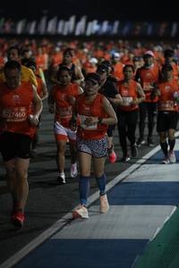 BIB: 0813, 27460, 21981
                            <button type="button" onclick="openModal(11284639)" class="btn btn-primary btn-sm float-right btn-popup" data-toggle="modal" data-target=".modal-high-quality">
                        <i class="fas fa-shopping-cart"></i> Add to Cart
                    </button>
                                            <button type="button" onclick="isThisMe(11284639, true)" class="btn btn-success btn-sm float-right btn-popup btn-isme hidden" data-toggle="tooltip" data-placement="bottom" title="นี่คือรูปของคุณใช่ไหม คลิกที่นี่เพื่อเอาเข้าอัลบั้ม">
                        <i class="fas fa-plus"></i> Add to album
                    </button>
                    <button type="button" onclick="isThisMe(11284639, false)" class="btn btn-warning btn-sm float-right btn-popup btn-isnotme hidden">
                        <i class="fas fa-ban"></i> Remove from album
                    </button>