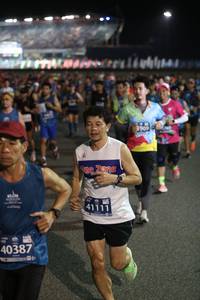 BIB: 3909, 41111, 40387
                            <button type="button" onclick="openModal(11248274)" class="btn btn-primary btn-sm float-right btn-popup" data-toggle="modal" data-target=".modal-high-quality">
                        <i class="fas fa-shopping-cart"></i> Add to Cart
                    </button>
                                            <button type="button" onclick="isThisMe(11248274, true)" class="btn btn-success btn-sm float-right btn-popup btn-isme hidden" data-toggle="tooltip" data-placement="bottom" title="นี่คือรูปของคุณใช่ไหม คลิกที่นี่เพื่อเอาเข้าอัลบั้ม">
                        <i class="fas fa-plus"></i> Add to album
                    </button>
                    <button type="button" onclick="isThisMe(11248274, false)" class="btn btn-warning btn-sm float-right btn-popup btn-isnotme hidden">
                        <i class="fas fa-ban"></i> Remove from album
                    </button>