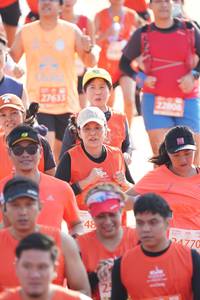 BIB: 201, 52940, 52801
                            <button type="button" onclick="openModal(10498896)" class="btn btn-primary btn-sm float-right btn-popup" data-toggle="modal" data-target=".modal-high-quality">
                        <i class="fas fa-shopping-cart"></i> Add to Cart
                    </button>
                                            <button type="button" onclick="isThisMe(10498896, true)" class="btn btn-success btn-sm float-right btn-popup btn-isme hidden" data-toggle="tooltip" data-placement="bottom" title="นี่คือรูปของคุณใช่ไหม คลิกที่นี่เพื่อเอาเข้าอัลบั้ม">
                        <i class="fas fa-plus"></i> Add to album
                    </button>
                    <button type="button" onclick="isThisMe(10498896, false)" class="btn btn-warning btn-sm float-right btn-popup btn-isnotme hidden">
                        <i class="fas fa-ban"></i> Remove from album
                    </button>