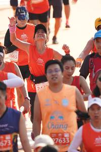 BIB: 528
                            <button type="button" onclick="openModal(10498628)" class="btn btn-primary btn-sm float-right btn-popup" data-toggle="modal" data-target=".modal-high-quality">
                        <i class="fas fa-shopping-cart"></i> Add to Cart
                    </button>
                                            <button type="button" onclick="isThisMe(10498628, true)" class="btn btn-success btn-sm float-right btn-popup btn-isme hidden" data-toggle="tooltip" data-placement="bottom" title="นี่คือรูปของคุณใช่ไหม คลิกที่นี่เพื่อเอาเข้าอัลบั้ม">
                        <i class="fas fa-plus"></i> Add to album
                    </button>
                    <button type="button" onclick="isThisMe(10498628, false)" class="btn btn-warning btn-sm float-right btn-popup btn-isnotme hidden">
                        <i class="fas fa-ban"></i> Remove from album
                    </button>