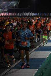 BIB: 2568, 22107
                            <button type="button" onclick="openModal(11283378)" class="btn btn-primary btn-sm float-right btn-popup" data-toggle="modal" data-target=".modal-high-quality">
                        <i class="fas fa-shopping-cart"></i> Add to Cart
                    </button>
                                            <button type="button" onclick="isThisMe(11283378, true)" class="btn btn-success btn-sm float-right btn-popup btn-isme hidden" data-toggle="tooltip" data-placement="bottom" title="นี่คือรูปของคุณใช่ไหม คลิกที่นี่เพื่อเอาเข้าอัลบั้ม">
                        <i class="fas fa-plus"></i> Add to album
                    </button>
                    <button type="button" onclick="isThisMe(11283378, false)" class="btn btn-warning btn-sm float-right btn-popup btn-isnotme hidden">
                        <i class="fas fa-ban"></i> Remove from album
                    </button>