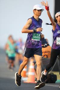 BIB: 50433
                            <button type="button" onclick="openModal(10502908)" class="btn btn-primary btn-sm float-right btn-popup" data-toggle="modal" data-target=".modal-high-quality">
                        <i class="fas fa-shopping-cart"></i> Add to Cart
                    </button>
                                            <button type="button" onclick="isThisMe(10502908, true)" class="btn btn-success btn-sm float-right btn-popup btn-isme hidden" data-toggle="tooltip" data-placement="bottom" title="นี่คือรูปของคุณใช่ไหม คลิกที่นี่เพื่อเอาเข้าอัลบั้ม">
                        <i class="fas fa-plus"></i> Add to album
                    </button>
                    <button type="button" onclick="isThisMe(10502908, false)" class="btn btn-warning btn-sm float-right btn-popup btn-isnotme hidden">
                        <i class="fas fa-ban"></i> Remove from album
                    </button>