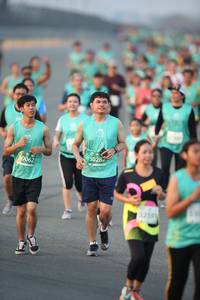 BIB: 50282, 0062, 15259
                            <button type="button" onclick="openModal(10506940)" class="btn btn-primary btn-sm float-right btn-popup" data-toggle="modal" data-target=".modal-high-quality">
                        <i class="fas fa-shopping-cart"></i> Add to Cart
                    </button>
                                            <button type="button" onclick="isThisMe(10506940, true)" class="btn btn-success btn-sm float-right btn-popup btn-isme hidden" data-toggle="tooltip" data-placement="bottom" title="นี่คือรูปของคุณใช่ไหม คลิกที่นี่เพื่อเอาเข้าอัลบั้ม">
                        <i class="fas fa-plus"></i> Add to album
                    </button>
                    <button type="button" onclick="isThisMe(10506940, false)" class="btn btn-warning btn-sm float-right btn-popup btn-isnotme hidden">
                        <i class="fas fa-ban"></i> Remove from album
                    </button>