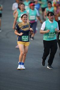 BIB: 53412, 70282
                            <button type="button" onclick="openModal(10510673)" class="btn btn-primary btn-sm float-right btn-popup" data-toggle="modal" data-target=".modal-high-quality">
                        <i class="fas fa-shopping-cart"></i> Add to Cart
                    </button>
                                            <button type="button" onclick="isThisMe(10510673, true)" class="btn btn-success btn-sm float-right btn-popup btn-isme hidden" data-toggle="tooltip" data-placement="bottom" title="นี่คือรูปของคุณใช่ไหม คลิกที่นี่เพื่อเอาเข้าอัลบั้ม">
                        <i class="fas fa-plus"></i> Add to album
                    </button>
                    <button type="button" onclick="isThisMe(10510673, false)" class="btn btn-warning btn-sm float-right btn-popup btn-isnotme hidden">
                        <i class="fas fa-ban"></i> Remove from album
                    </button>