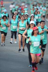 BIB: 63265, 362
                            <button type="button" onclick="openModal(10511841)" class="btn btn-primary btn-sm float-right btn-popup" data-toggle="modal" data-target=".modal-high-quality">
                        <i class="fas fa-shopping-cart"></i> Add to Cart
                    </button>
                                            <button type="button" onclick="isThisMe(10511841, true)" class="btn btn-success btn-sm float-right btn-popup btn-isme hidden" data-toggle="tooltip" data-placement="bottom" title="นี่คือรูปของคุณใช่ไหม คลิกที่นี่เพื่อเอาเข้าอัลบั้ม">
                        <i class="fas fa-plus"></i> Add to album
                    </button>
                    <button type="button" onclick="isThisMe(10511841, false)" class="btn btn-warning btn-sm float-right btn-popup btn-isnotme hidden">
                        <i class="fas fa-ban"></i> Remove from album
                    </button>