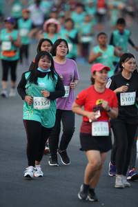 BIB: 51013, 51354, 53310
                            <button type="button" onclick="openModal(10512085)" class="btn btn-primary btn-sm float-right btn-popup" data-toggle="modal" data-target=".modal-high-quality">
                        <i class="fas fa-shopping-cart"></i> Add to Cart
                    </button>
                                            <button type="button" onclick="isThisMe(10512085, true)" class="btn btn-success btn-sm float-right btn-popup btn-isme hidden" data-toggle="tooltip" data-placement="bottom" title="นี่คือรูปของคุณใช่ไหม คลิกที่นี่เพื่อเอาเข้าอัลบั้ม">
                        <i class="fas fa-plus"></i> Add to album
                    </button>
                    <button type="button" onclick="isThisMe(10512085, false)" class="btn btn-warning btn-sm float-right btn-popup btn-isnotme hidden">
                        <i class="fas fa-ban"></i> Remove from album
                    </button>