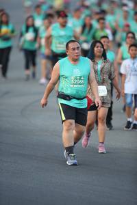 BIB: 52088, 276
                            <button type="button" onclick="openModal(10511510)" class="btn btn-primary btn-sm float-right btn-popup" data-toggle="modal" data-target=".modal-high-quality">
                        <i class="fas fa-shopping-cart"></i> Add to Cart
                    </button>
                                            <button type="button" onclick="isThisMe(10511510, true)" class="btn btn-success btn-sm float-right btn-popup btn-isme hidden" data-toggle="tooltip" data-placement="bottom" title="นี่คือรูปของคุณใช่ไหม คลิกที่นี่เพื่อเอาเข้าอัลบั้ม">
                        <i class="fas fa-plus"></i> Add to album
                    </button>
                    <button type="button" onclick="isThisMe(10511510, false)" class="btn btn-warning btn-sm float-right btn-popup btn-isnotme hidden">
                        <i class="fas fa-ban"></i> Remove from album
                    </button>