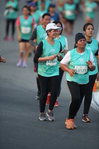 BIB: 52864, 53171
                            <button type="button" onclick="openModal(10510132)" class="btn btn-primary btn-sm float-right btn-popup" data-toggle="modal" data-target=".modal-high-quality">
                        <i class="fas fa-shopping-cart"></i> Add to Cart
                    </button>
                                            <button type="button" onclick="isThisMe(10510132, true)" class="btn btn-success btn-sm float-right btn-popup btn-isme hidden" data-toggle="tooltip" data-placement="bottom" title="นี่คือรูปของคุณใช่ไหม คลิกที่นี่เพื่อเอาเข้าอัลบั้ม">
                        <i class="fas fa-plus"></i> Add to album
                    </button>
                    <button type="button" onclick="isThisMe(10510132, false)" class="btn btn-warning btn-sm float-right btn-popup btn-isnotme hidden">
                        <i class="fas fa-ban"></i> Remove from album
                    </button>