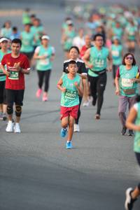 BIB: 52983, 3387, 0009
                            <button type="button" onclick="openModal(10506545)" class="btn btn-primary btn-sm float-right btn-popup" data-toggle="modal" data-target=".modal-high-quality">
                        <i class="fas fa-shopping-cart"></i> Add to Cart
                    </button>
                                            <button type="button" onclick="isThisMe(10506545, true)" class="btn btn-success btn-sm float-right btn-popup btn-isme hidden" data-toggle="tooltip" data-placement="bottom" title="นี่คือรูปของคุณใช่ไหม คลิกที่นี่เพื่อเอาเข้าอัลบั้ม">
                        <i class="fas fa-plus"></i> Add to album
                    </button>
                    <button type="button" onclick="isThisMe(10506545, false)" class="btn btn-warning btn-sm float-right btn-popup btn-isnotme hidden">
                        <i class="fas fa-ban"></i> Remove from album
                    </button>