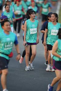 BIB: 52957, 5306, 185
                            <button type="button" onclick="openModal(10510069)" class="btn btn-primary btn-sm float-right btn-popup" data-toggle="modal" data-target=".modal-high-quality">
                        <i class="fas fa-shopping-cart"></i> Add to Cart
                    </button>
                                            <button type="button" onclick="isThisMe(10510069, true)" class="btn btn-success btn-sm float-right btn-popup btn-isme hidden" data-toggle="tooltip" data-placement="bottom" title="นี่คือรูปของคุณใช่ไหม คลิกที่นี่เพื่อเอาเข้าอัลบั้ม">
                        <i class="fas fa-plus"></i> Add to album
                    </button>
                    <button type="button" onclick="isThisMe(10510069, false)" class="btn btn-warning btn-sm float-right btn-popup btn-isnotme hidden">
                        <i class="fas fa-ban"></i> Remove from album
                    </button>