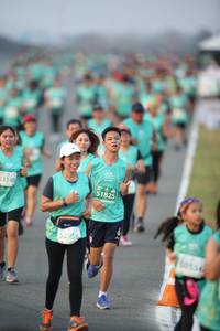 BIB: 51825, 53148, 50554
                            <button type="button" onclick="openModal(10507544)" class="btn btn-primary btn-sm float-right btn-popup" data-toggle="modal" data-target=".modal-high-quality">
                        <i class="fas fa-shopping-cart"></i> Add to Cart
                    </button>
                                            <button type="button" onclick="isThisMe(10507544, true)" class="btn btn-success btn-sm float-right btn-popup btn-isme hidden" data-toggle="tooltip" data-placement="bottom" title="นี่คือรูปของคุณใช่ไหม คลิกที่นี่เพื่อเอาเข้าอัลบั้ม">
                        <i class="fas fa-plus"></i> Add to album
                    </button>
                    <button type="button" onclick="isThisMe(10507544, false)" class="btn btn-warning btn-sm float-right btn-popup btn-isnotme hidden">
                        <i class="fas fa-ban"></i> Remove from album
                    </button>