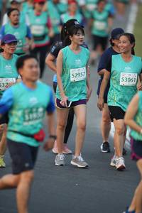 BIB: 52957, 53061, 532
                            <button type="button" onclick="openModal(10510071)" class="btn btn-primary btn-sm float-right btn-popup" data-toggle="modal" data-target=".modal-high-quality">
                        <i class="fas fa-shopping-cart"></i> Add to Cart
                    </button>
                                            <button type="button" onclick="isThisMe(10510071, true)" class="btn btn-success btn-sm float-right btn-popup btn-isme hidden" data-toggle="tooltip" data-placement="bottom" title="นี่คือรูปของคุณใช่ไหม คลิกที่นี่เพื่อเอาเข้าอัลบั้ม">
                        <i class="fas fa-plus"></i> Add to album
                    </button>
                    <button type="button" onclick="isThisMe(10510071, false)" class="btn btn-warning btn-sm float-right btn-popup btn-isnotme hidden">
                        <i class="fas fa-ban"></i> Remove from album
                    </button>