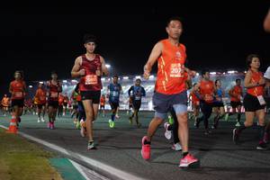 BIB: 207, 20895
                            <button type="button" onclick="openModal(11350640)" class="btn btn-primary btn-sm float-right btn-popup" data-toggle="modal" data-target=".modal-high-quality">
                        <i class="fas fa-shopping-cart"></i> Add to Cart
                    </button>
                                            <button type="button" onclick="isThisMe(11350640, true)" class="btn btn-success btn-sm float-right btn-popup btn-isme hidden" data-toggle="tooltip" data-placement="bottom" title="นี่คือรูปของคุณใช่ไหม คลิกที่นี่เพื่อเอาเข้าอัลบั้ม">
                        <i class="fas fa-plus"></i> Add to album
                    </button>
                    <button type="button" onclick="isThisMe(11350640, false)" class="btn btn-warning btn-sm float-right btn-popup btn-isnotme hidden">
                        <i class="fas fa-ban"></i> Remove from album
                    </button>