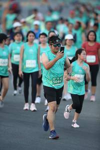 BIB: 33172, 50447
                            <button type="button" onclick="openModal(10512640)" class="btn btn-primary btn-sm float-right btn-popup" data-toggle="modal" data-target=".modal-high-quality">
                        <i class="fas fa-shopping-cart"></i> Add to Cart
                    </button>
                                            <button type="button" onclick="isThisMe(10512640, true)" class="btn btn-success btn-sm float-right btn-popup btn-isme hidden" data-toggle="tooltip" data-placement="bottom" title="นี่คือรูปของคุณใช่ไหม คลิกที่นี่เพื่อเอาเข้าอัลบั้ม">
                        <i class="fas fa-plus"></i> Add to album
                    </button>
                    <button type="button" onclick="isThisMe(10512640, false)" class="btn btn-warning btn-sm float-right btn-popup btn-isnotme hidden">
                        <i class="fas fa-ban"></i> Remove from album
                    </button>