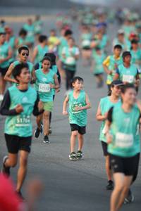 BIB: 52552, 51760
                            <button type="button" onclick="openModal(10507633)" class="btn btn-primary btn-sm float-right btn-popup" data-toggle="modal" data-target=".modal-high-quality">
                        <i class="fas fa-shopping-cart"></i> Add to Cart
                    </button>
                                            <button type="button" onclick="isThisMe(10507633, true)" class="btn btn-success btn-sm float-right btn-popup btn-isme hidden" data-toggle="tooltip" data-placement="bottom" title="นี่คือรูปของคุณใช่ไหม คลิกที่นี่เพื่อเอาเข้าอัลบั้ม">
                        <i class="fas fa-plus"></i> Add to album
                    </button>
                    <button type="button" onclick="isThisMe(10507633, false)" class="btn btn-warning btn-sm float-right btn-popup btn-isnotme hidden">
                        <i class="fas fa-ban"></i> Remove from album
                    </button>