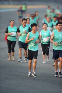 BIB: 30282, 50062
                            <button type="button" onclick="openModal(10506968)" class="btn btn-primary btn-sm float-right btn-popup" data-toggle="modal" data-target=".modal-high-quality">
                        <i class="fas fa-shopping-cart"></i> Add to Cart
                    </button>
                                            <button type="button" onclick="isThisMe(10506968, true)" class="btn btn-success btn-sm float-right btn-popup btn-isme hidden" data-toggle="tooltip" data-placement="bottom" title="นี่คือรูปของคุณใช่ไหม คลิกที่นี่เพื่อเอาเข้าอัลบั้ม">
                        <i class="fas fa-plus"></i> Add to album
                    </button>
                    <button type="button" onclick="isThisMe(10506968, false)" class="btn btn-warning btn-sm float-right btn-popup btn-isnotme hidden">
                        <i class="fas fa-ban"></i> Remove from album
                    </button>