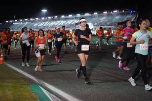 BIB: 3544, 24154, 23591
                            <button type="button" onclick="openModal(11369511)" class="btn btn-primary btn-sm float-right btn-popup" data-toggle="modal" data-target=".modal-high-quality">
                        <i class="fas fa-shopping-cart"></i> Add to Cart
                    </button>
                                            <button type="button" onclick="isThisMe(11369511, true)" class="btn btn-success btn-sm float-right btn-popup btn-isme hidden" data-toggle="tooltip" data-placement="bottom" title="นี่คือรูปของคุณใช่ไหม คลิกที่นี่เพื่อเอาเข้าอัลบั้ม">
                        <i class="fas fa-plus"></i> Add to album
                    </button>
                    <button type="button" onclick="isThisMe(11369511, false)" class="btn btn-warning btn-sm float-right btn-popup btn-isnotme hidden">
                        <i class="fas fa-ban"></i> Remove from album
                    </button>