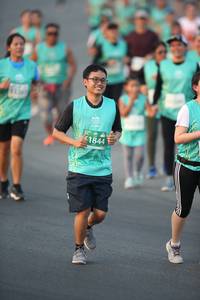 BIB: 1844
                            <button type="button" onclick="openModal(10507027)" class="btn btn-primary btn-sm float-right btn-popup" data-toggle="modal" data-target=".modal-high-quality">
                        <i class="fas fa-shopping-cart"></i> Add to Cart
                    </button>
                                            <button type="button" onclick="isThisMe(10507027, true)" class="btn btn-success btn-sm float-right btn-popup btn-isme hidden" data-toggle="tooltip" data-placement="bottom" title="นี่คือรูปของคุณใช่ไหม คลิกที่นี่เพื่อเอาเข้าอัลบั้ม">
                        <i class="fas fa-plus"></i> Add to album
                    </button>
                    <button type="button" onclick="isThisMe(10507027, false)" class="btn btn-warning btn-sm float-right btn-popup btn-isnotme hidden">
                        <i class="fas fa-ban"></i> Remove from album
                    </button>