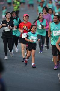 BIB: 5101, 5332, 533, 51226
                            <button type="button" onclick="openModal(10512052)" class="btn btn-primary btn-sm float-right btn-popup" data-toggle="modal" data-target=".modal-high-quality">
                        <i class="fas fa-shopping-cart"></i> Add to Cart
                    </button>
                                            <button type="button" onclick="isThisMe(10512052, true)" class="btn btn-success btn-sm float-right btn-popup btn-isme hidden" data-toggle="tooltip" data-placement="bottom" title="นี่คือรูปของคุณใช่ไหม คลิกที่นี่เพื่อเอาเข้าอัลบั้ม">
                        <i class="fas fa-plus"></i> Add to album
                    </button>
                    <button type="button" onclick="isThisMe(10512052, false)" class="btn btn-warning btn-sm float-right btn-popup btn-isnotme hidden">
                        <i class="fas fa-ban"></i> Remove from album
                    </button>