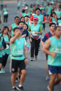 BIB: 52905
                            <button type="button" onclick="openModal(10511404)" class="btn btn-primary btn-sm float-right btn-popup" data-toggle="modal" data-target=".modal-high-quality">
                        <i class="fas fa-shopping-cart"></i> Add to Cart
                    </button>
                                            <button type="button" onclick="isThisMe(10511404, true)" class="btn btn-success btn-sm float-right btn-popup btn-isme hidden" data-toggle="tooltip" data-placement="bottom" title="นี่คือรูปของคุณใช่ไหม คลิกที่นี่เพื่อเอาเข้าอัลบั้ม">
                        <i class="fas fa-plus"></i> Add to album
                    </button>
                    <button type="button" onclick="isThisMe(10511404, false)" class="btn btn-warning btn-sm float-right btn-popup btn-isnotme hidden">
                        <i class="fas fa-ban"></i> Remove from album
                    </button>