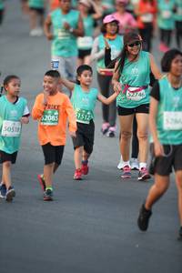 BIB: 2746, 51512, 3286, 2085, 50518
                            <button type="button" onclick="openModal(10508364)" class="btn btn-primary btn-sm float-right btn-popup" data-toggle="modal" data-target=".modal-high-quality">
                        <i class="fas fa-shopping-cart"></i> Add to Cart
                    </button>
                                            <button type="button" onclick="isThisMe(10508364, true)" class="btn btn-success btn-sm float-right btn-popup btn-isme hidden" data-toggle="tooltip" data-placement="bottom" title="นี่คือรูปของคุณใช่ไหม คลิกที่นี่เพื่อเอาเข้าอัลบั้ม">
                        <i class="fas fa-plus"></i> Add to album
                    </button>
                    <button type="button" onclick="isThisMe(10508364, false)" class="btn btn-warning btn-sm float-right btn-popup btn-isnotme hidden">
                        <i class="fas fa-ban"></i> Remove from album
                    </button>