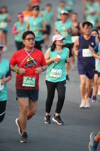 BIB: 52802, 52052
                            <button type="button" onclick="openModal(10505950)" class="btn btn-primary btn-sm float-right btn-popup" data-toggle="modal" data-target=".modal-high-quality">
                        <i class="fas fa-shopping-cart"></i> Add to Cart
                    </button>
                                            <button type="button" onclick="isThisMe(10505950, true)" class="btn btn-success btn-sm float-right btn-popup btn-isme hidden" data-toggle="tooltip" data-placement="bottom" title="นี่คือรูปของคุณใช่ไหม คลิกที่นี่เพื่อเอาเข้าอัลบั้ม">
                        <i class="fas fa-plus"></i> Add to album
                    </button>
                    <button type="button" onclick="isThisMe(10505950, false)" class="btn btn-warning btn-sm float-right btn-popup btn-isnotme hidden">
                        <i class="fas fa-ban"></i> Remove from album
                    </button>