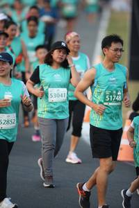 BIB: 51748, 53041, 52852
                            <button type="button" onclick="openModal(10510113)" class="btn btn-primary btn-sm float-right btn-popup" data-toggle="modal" data-target=".modal-high-quality">
                        <i class="fas fa-shopping-cart"></i> Add to Cart
                    </button>
                                            <button type="button" onclick="isThisMe(10510113, true)" class="btn btn-success btn-sm float-right btn-popup btn-isme hidden" data-toggle="tooltip" data-placement="bottom" title="นี่คือรูปของคุณใช่ไหม คลิกที่นี่เพื่อเอาเข้าอัลบั้ม">
                        <i class="fas fa-plus"></i> Add to album
                    </button>
                    <button type="button" onclick="isThisMe(10510113, false)" class="btn btn-warning btn-sm float-right btn-popup btn-isnotme hidden">
                        <i class="fas fa-ban"></i> Remove from album
                    </button>